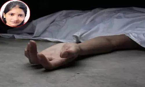 ప్రేమ పేరిట మోసం.. జూనియర్ ఆర్టిస్ట్ ఆత్మహత్య