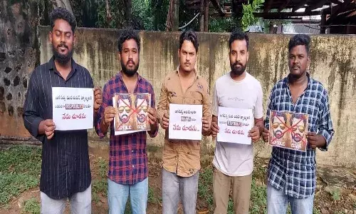 రిపబ్లిక్ సినిమా బాయ్ కాట్ చేస్తున్నారట