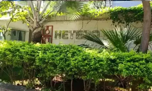 హెటిరో ఫార్మసీ సంస్థపై ఐటీ దాడులు.. 142 కోట్ల నగదు సీజ్