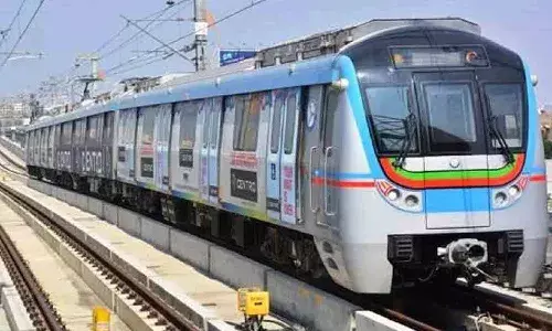 ప్రయాణికుల కోసం.. బంపరాఫర్ ప్రకటించిన హైదరాబాద్ మెట్రో