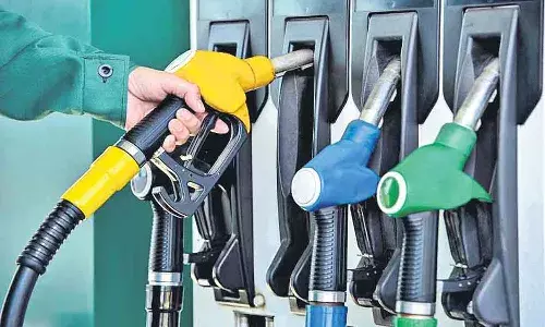 దూసుకెళ్తున్న పెట్రోల్, డీజిల్ ధరలు..!