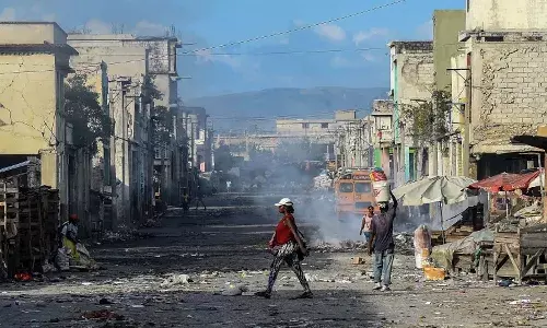 హైతీలో కలకలం.. 17 మంది అమెరికన్లు కిడ్నాప్..!