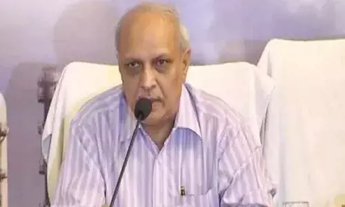 వ్యక్తిగత ఇమేజ్ కోసం పంచుతూ పోతే ఏమీ మిగలదు