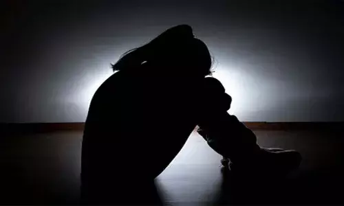 కారులో అక్కపై సామూహిక అత్యాచారం.. చెల్లిని కూడా..