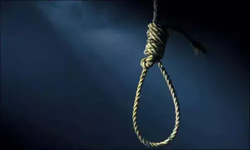 అలా భర్త షర్ట్‌ కుట్టించుకోలేదని.. భార్య ఆత్మహత్య.!