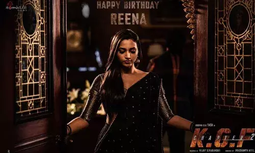 కేజీఎఫ్ 2 : రీనా దేశాయ్ లుక్ విడుదల