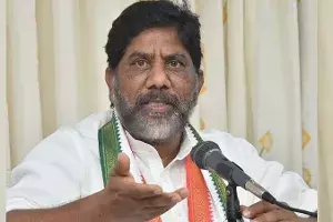 ఢిల్లీలో టీఆర్ఎస్ను బీజేపీలో కలిపే చర్చలు జరిగాయా.? ఢిల్లీలో టీఆర్ఎస్ను బీజేపీలో కలిపే చర్చలు జరిగాయా.?