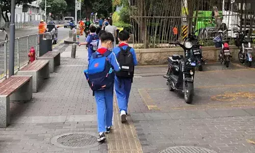 చైనాలో పిల్లలు అలా ప్రవర్తిస్తే తల్లిదండ్రులకు కఠిన శిక్షలు..!