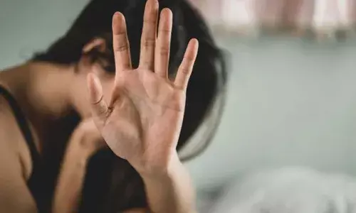 పెళ్లిచూపులకు వచ్చిన అబ్బాయి.. వాట్సాప్‌లో అమ్మాయి నగ్న ఫొటో.. చివరికి