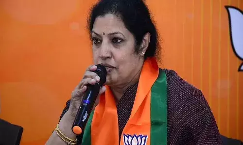 వైసీపీకి ఓటు వేస్తే అరాచకాలను ప్రోత్సహించినట్లే : పురందేశ్వరి