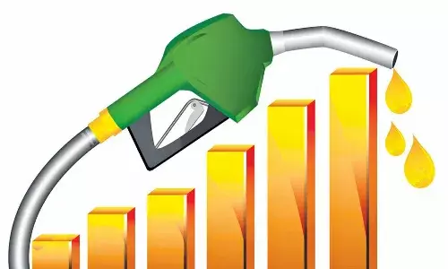 బాదుడే.. బాదుడు.. మ‌ళ్లీ పెరిగిన పెట్రోల్‌, డీజిల్ ధ‌ర