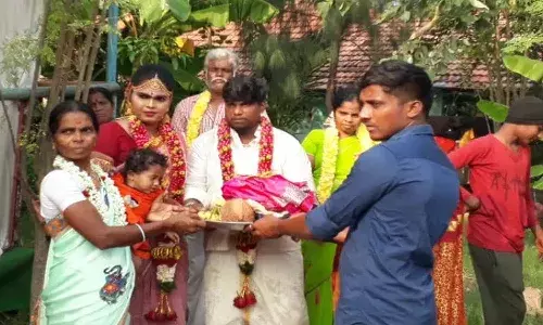 ట్రాన్స్‌ జెండర్‌తో ఏడడుగులు వేసిన యువకుడు..!