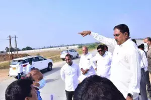 విజయగర్జన సభ కోసం స్థల పరిశీలన విజయగర్జన సభ కోసం స్థల పరిశీలన