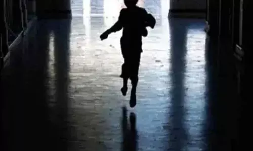 బాలుడిపై జడ్జి లైంగిక వేధింపులు.. మద్యం తాగించి..