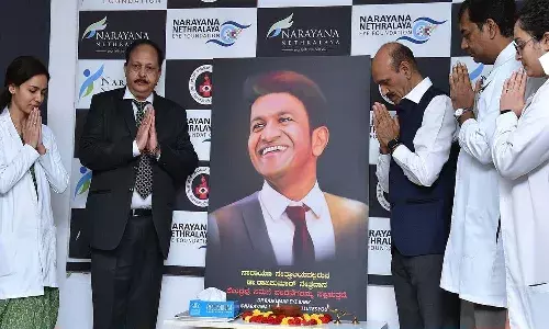 పునీత్ కళ్ళతో న‌లుగురి జీవితాల్లో వెలుగులు