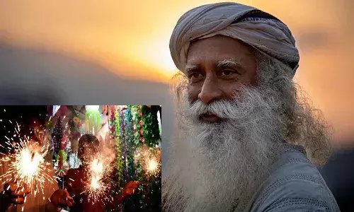 దీపావళి టపాసులను బ్యాన్ చేయొద్దన్న సద్గురు జగ్గీ వాసుదేవ్.!