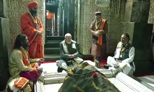 కేదార్‌నాథ్‌ ఆలయాన్ని సందర్శించిన ప్ర‌ధాని మోదీ.. ప్ర‌త్యేక పూజ‌లు