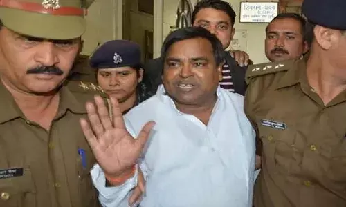 అత్యాచారం కేసులో మాజీ మంత్రికి జీవితఖైదు