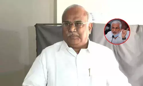 విజయసాయిరెడ్డికి మాట్లాడే అర్హత లేదు..