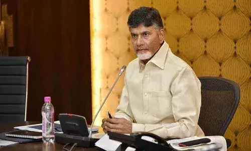 మనకు ఎన్ని కష్టాలున్నా అండగా నిలుద్దాం : టీడీపీ శ్రేణులకు చంద్రబాబు పిలుపు