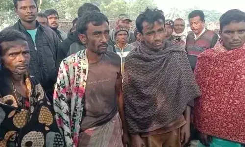 బ్రతకాలనే ఆశ.. 20 గంటల పాటూ త్రవ్వి ప్రాణాలతో బయటపడ్డారు