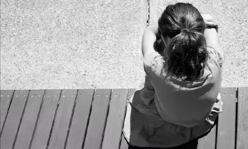 దారుణం : 8వ తరగతి బాలికపై అత్యాచారం.. వీడియో తీసి..