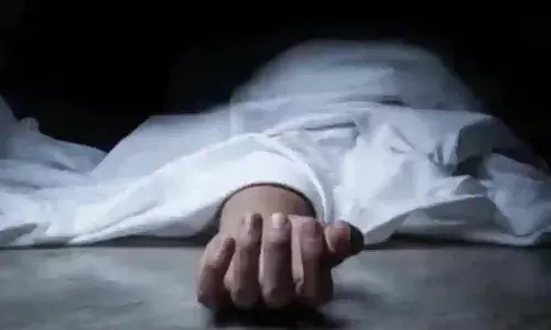 పుట్టింటిని వదిలి అత్తింటికి వెళ్లాలన్న బెంగ.. నవ వధువు ఆత్మహత్య.!