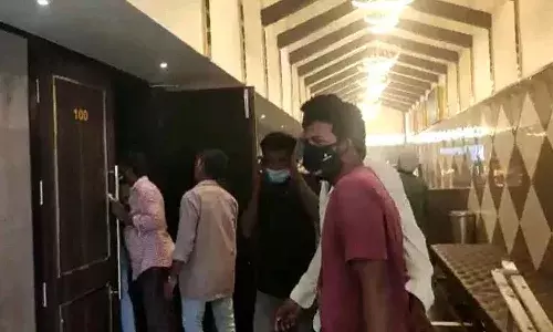 అఖండ సినిమా ప్రదర్శిస్తున్న.. వరంగల్ జెమిని థియేటర్లో అగ్నిప్రమాదం