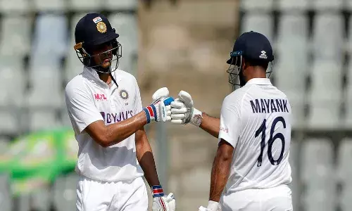 కోహ్లీ, పుజారా డకౌట్.. కష్టాల్లో భారత్