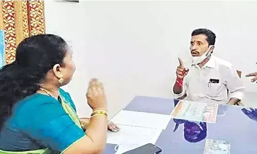 ఎంపీడీవోకు వైసీపీ నేత వార్నింగ్.. చెప్పినట్లు వినాలని.. లేకపోతే