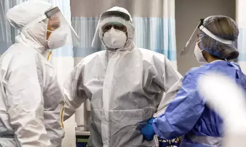 షాకింగ్‌ : ఓమిక్రాన్ నుండి కోలుకున్న వ్య‌క్తికి కరోనా పాజిటివ్