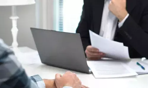 ఉద్యోగులకు శుభవార్త : వారానికి నాలుగున్నర రోజులే పని దినాలు