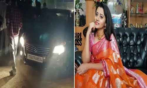 కారుతో బైక్ను ఢీకొట్టిన బుల్లితెర నటి లహరి..!