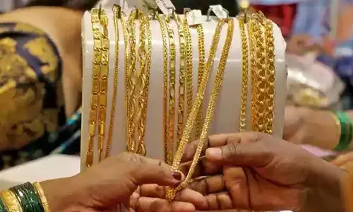 పెరిగిన బంగారం ధ‌ర‌.. గ్రాముకు రూపాయి