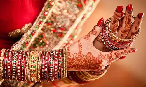 పెళ్లి అయ్యింది.. అత్తారింటికి వెళుతుందని అనుకుంటే.. ఎన్ని ట్విస్టులో..!