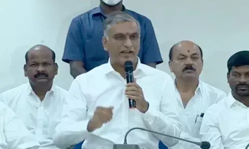 మీకు తెలంగాణ రైతుల ఓట్లు కావాలి కానీ.. వారి వడ్లు వద్దా?