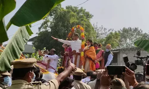 స్వగ్రామంలో సీజేఐ ఎన్వీ రమణకు గ్రామస్థుల ఘనస్వాగతం