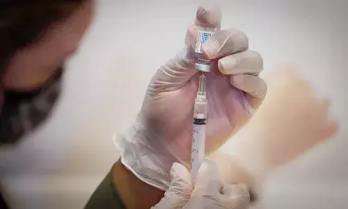 షాకింగ్ : నాలుగు డోసుల వ్యాక్సిన్ తీసుకున్న మహిళకు కరోనా పాజిటివ్.!