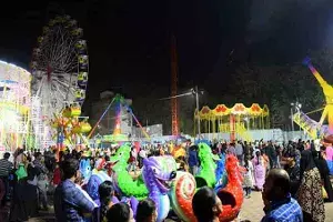 అలా గవర్నర్ ప్రారంభించారు.. ఇలా అధికారులు మూసి వేయించారు అలా గవర్నర్ ప్రారంభించారు.. ఇలా అధికారులు మూసి వేయించారు