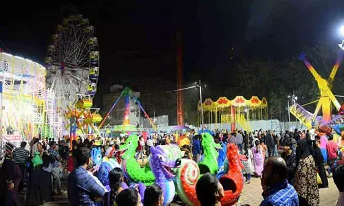 అలా గవర్నర్ ప్రారంభించారు.. ఇలా అధికారులు మూసి వేయించారు