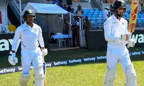 కోహ్లీ ఔట్‌.. విహారీ ఇన్‌.. టాస్ గెలిచి బ్యాటింగ్ ఎంచుకున్న భార‌త్‌