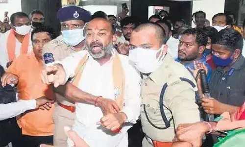 బండి సంజయ్ రిమాండ్ రద్దు.. వెంటనే విడుదల చేయాలి : హైకోర్టు