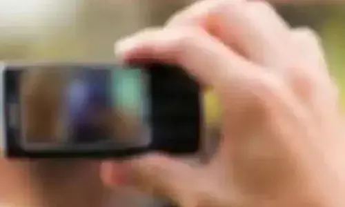 ఆన్‌లైన్ క్లాస్ యూఆర్‌ఎల్‌కు బదులు.. అశ్లీల‌ సినిమా లింక్‌ను పోస్ట్ చేసిన టీచ‌ర్‌.. త‌ర్వాత ఏం జ‌రిగిందంటే..