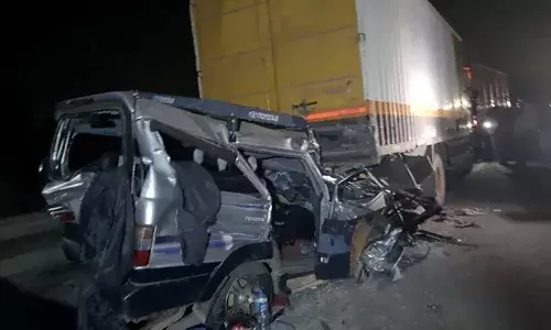 ఘోర రోడ్డు ప్రమాదం.. నలుగురు మృతి, ఆరుగురికి తీవ్ర గాయాలు