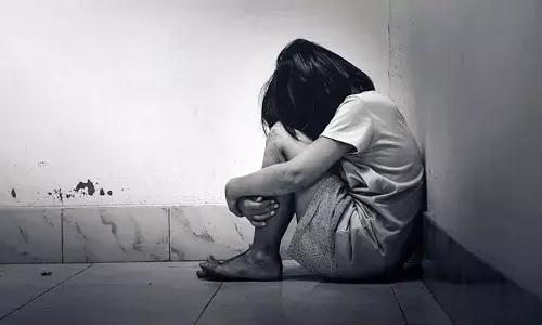 10 ఏళ్ల బాలికపై అత్యాచారం.. తల్లి ఎదిరించడంతో..