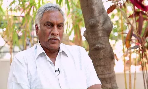 నిర్మాత తమ్మారెడ్డి భరద్వాజ సవాల్.. మీ ఎమ్మెల్యేలు ఎంత తింటున్నారో చర్చకు సిద్ధమా