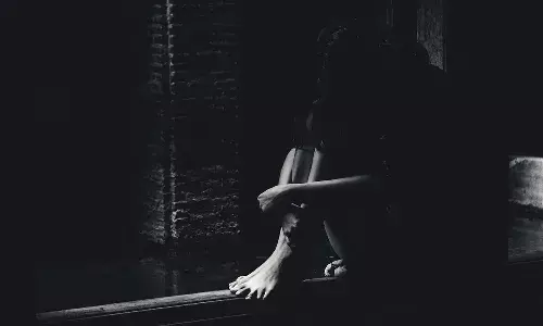 దివ్యాంగురాలిపై అత్యాచారం.. ఆపై ఫ్లై ఓవర్పై వదిలేసి వెళ్లారు..