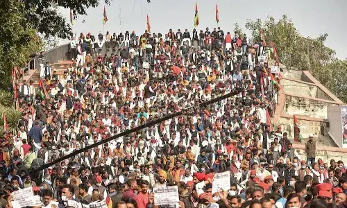 కోవిడ్-19 నిబంధనల ఉల్లంఘన.. 2,500 మంది ఎస్పీ కార్యకర్తలపై ఎఫ్ఐఆర్