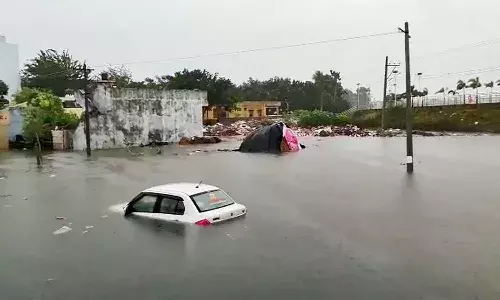 ఉమ్మడి నల్గొండలో భారీ వర్షాలు.. లోతట్టు ప్రాంతాలు జలమయం