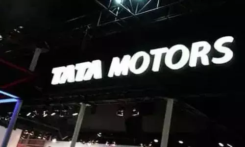 టాటా అలా.. మహీంద్రా ఇలా..!